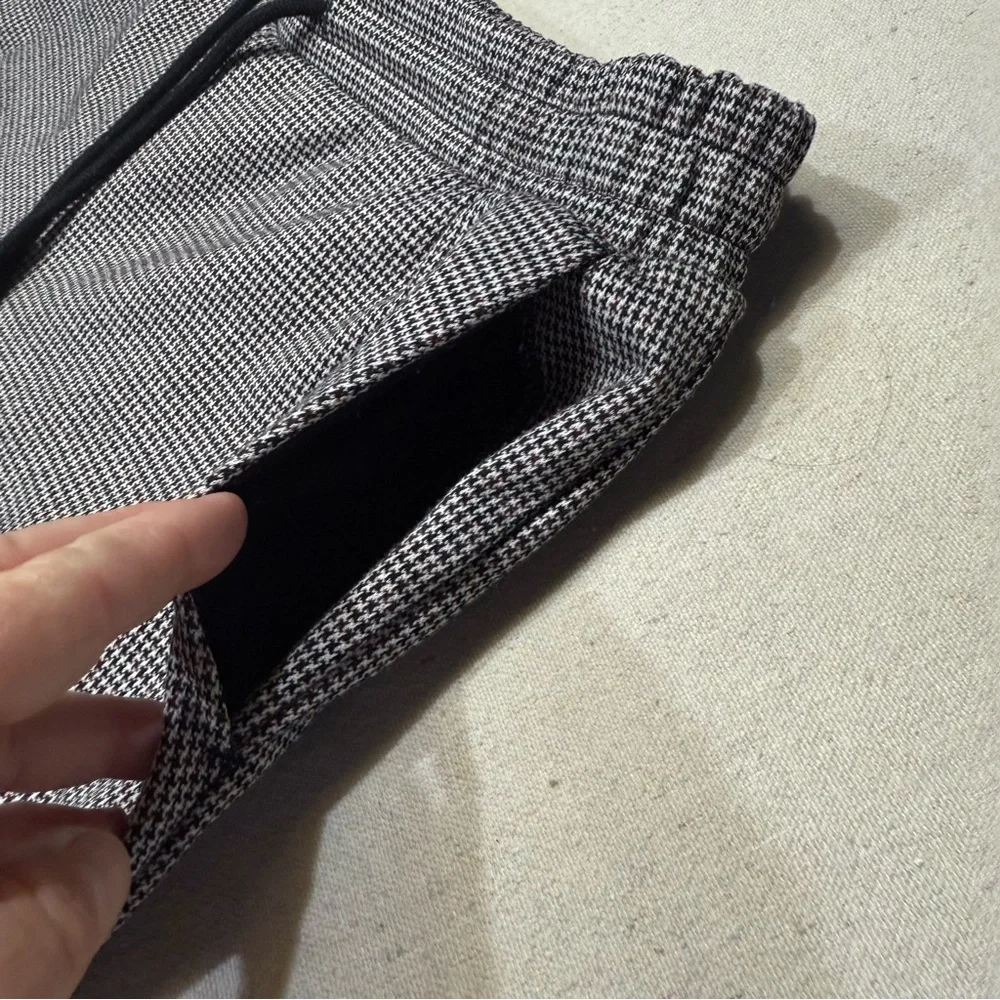 a new day Women’s Gray Patterned Pants - Size Medium- Gray, Black & Burgundy
